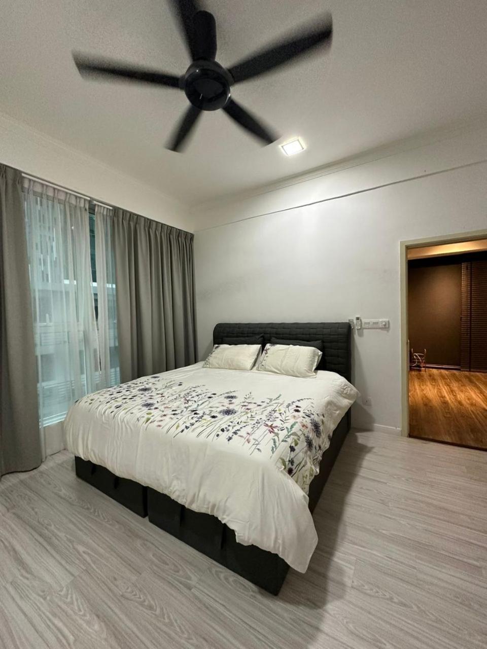 Ferienwohnung Sutera Avenue Kota Kinabalu Exterior foto